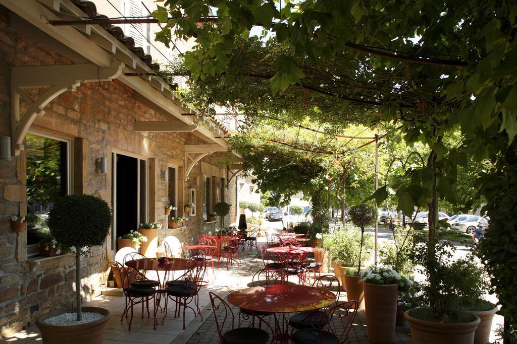 Auberge Du Paradis Saint-Amour-Bellevue Exterior foto