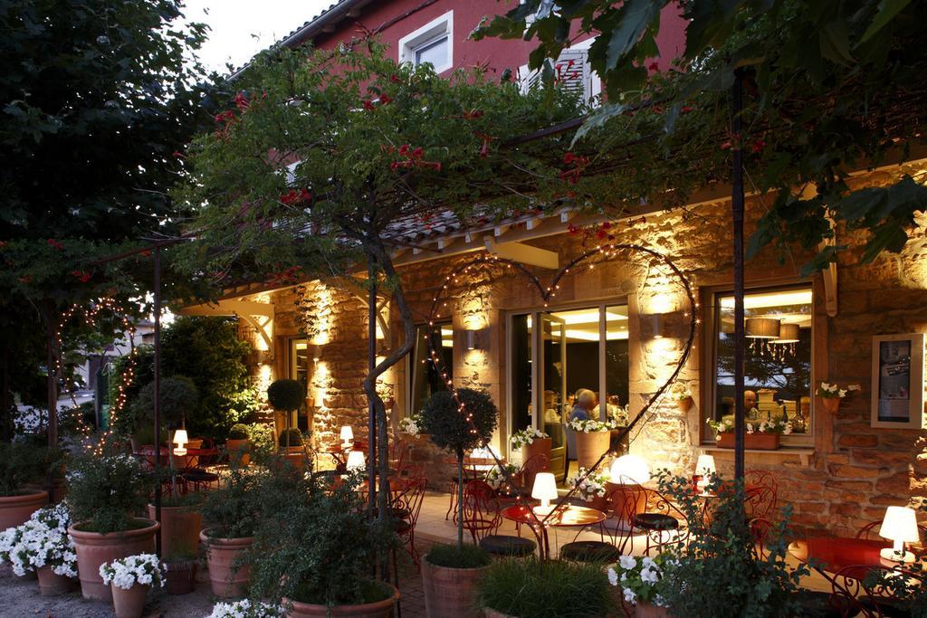 Auberge Du Paradis Saint-Amour-Bellevue Exterior foto